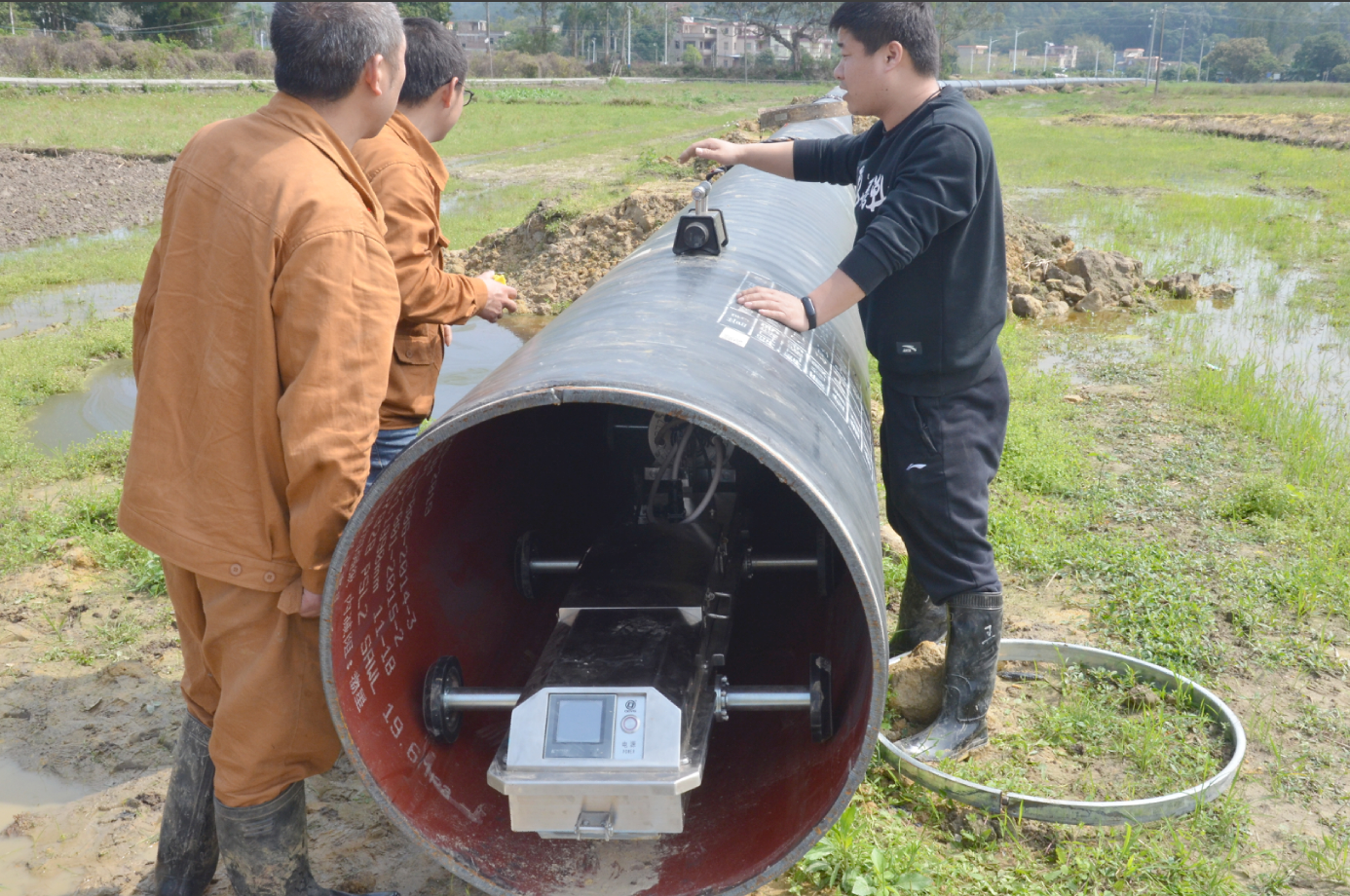 Работа сайта YG-100A1 YG-100A1 Рентгеновский кроулер работает на стройке